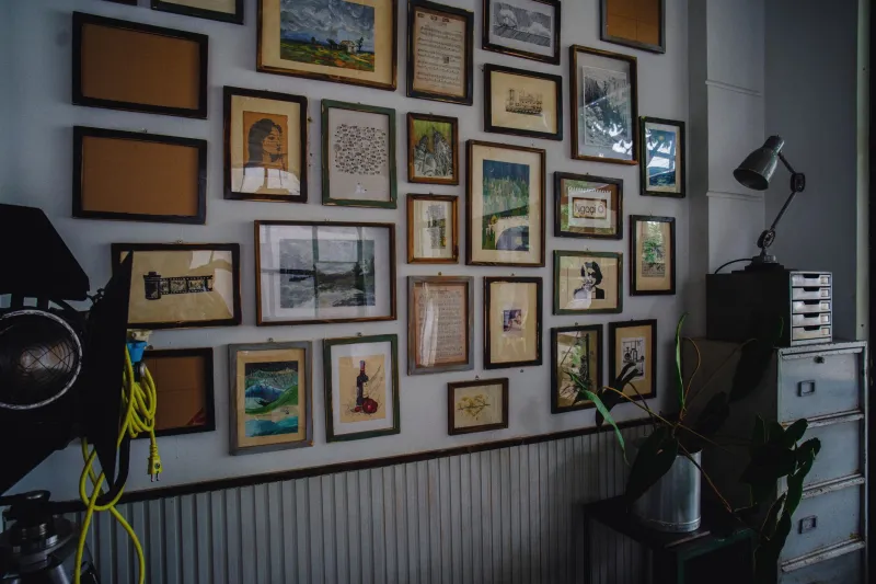 The Gallery Wall Glow-Up: How Gen Z Is Turning Their Walls Into Personal Manifestos
